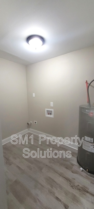 Building Photo - 2404 Williams Ave