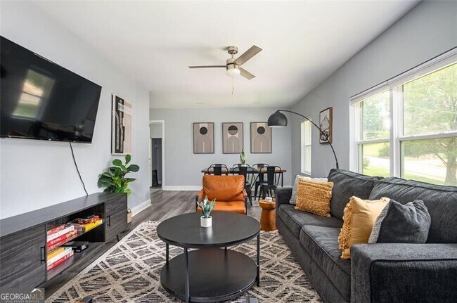 Primary Photo - 1778 Flintwood Dr SE