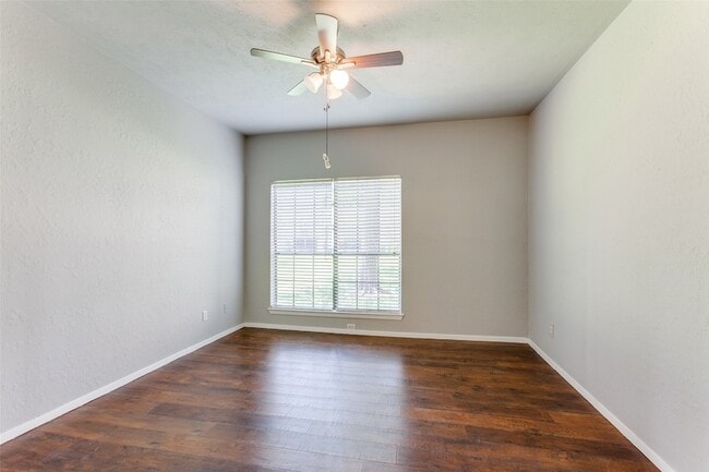 Building Photo - 3140 Devonshire Dr