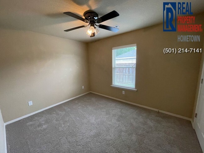 Building Photo - 2064 Fern Valley Dr