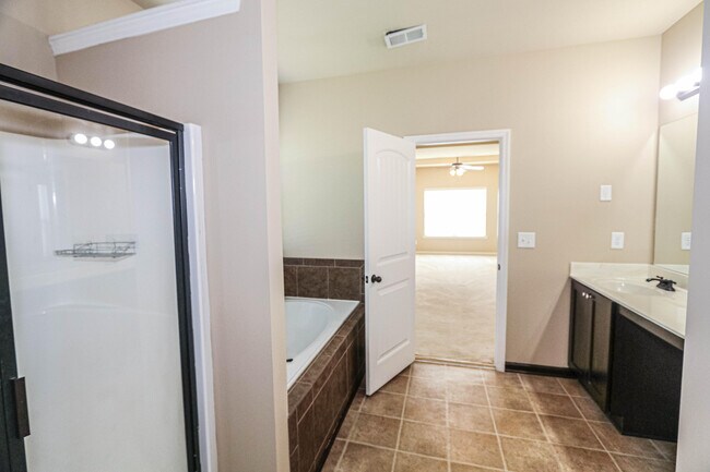 Building Photo - 1357 Highwoods Pass