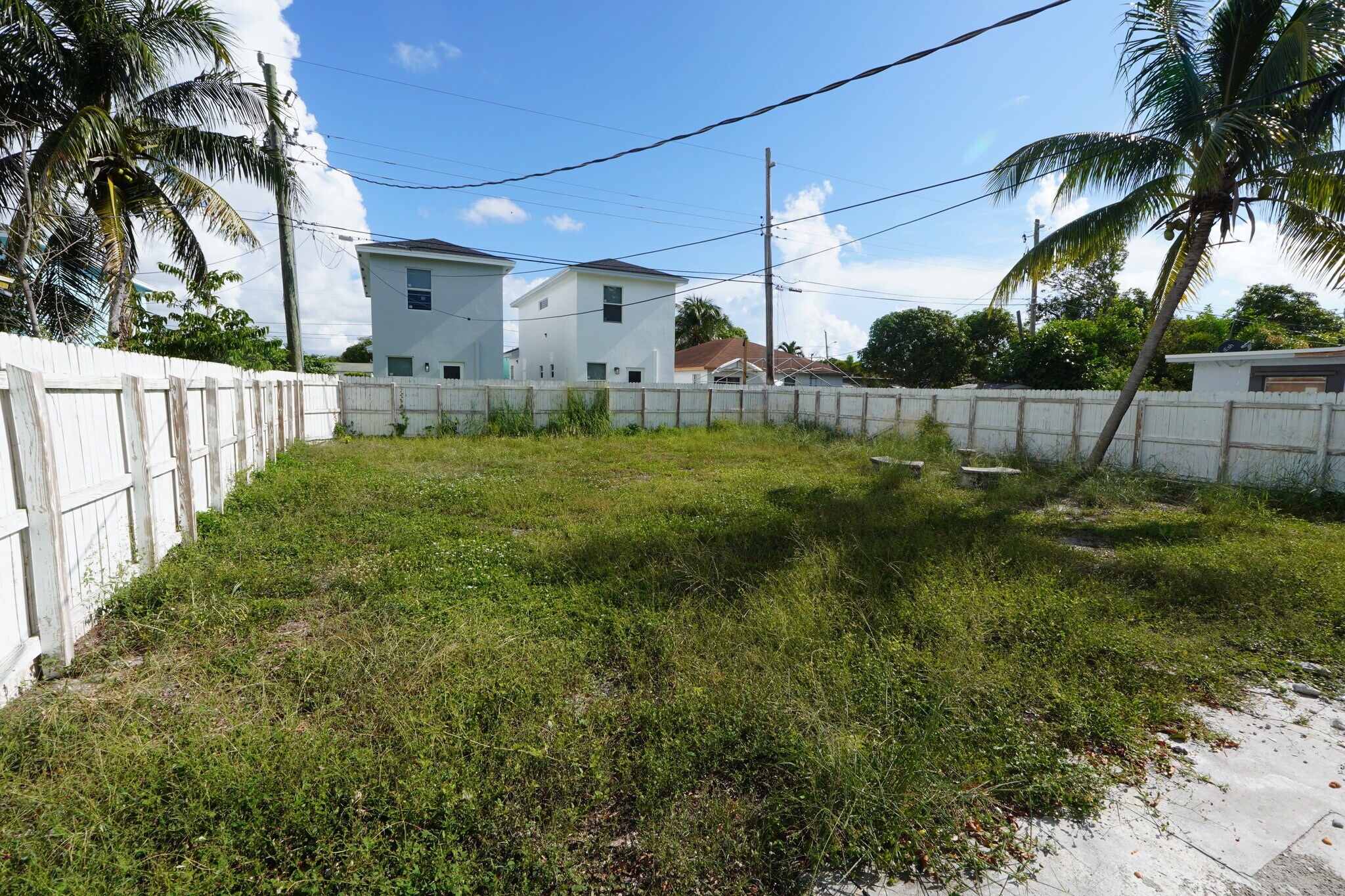 Building Photo - 431 NW 12th Ave