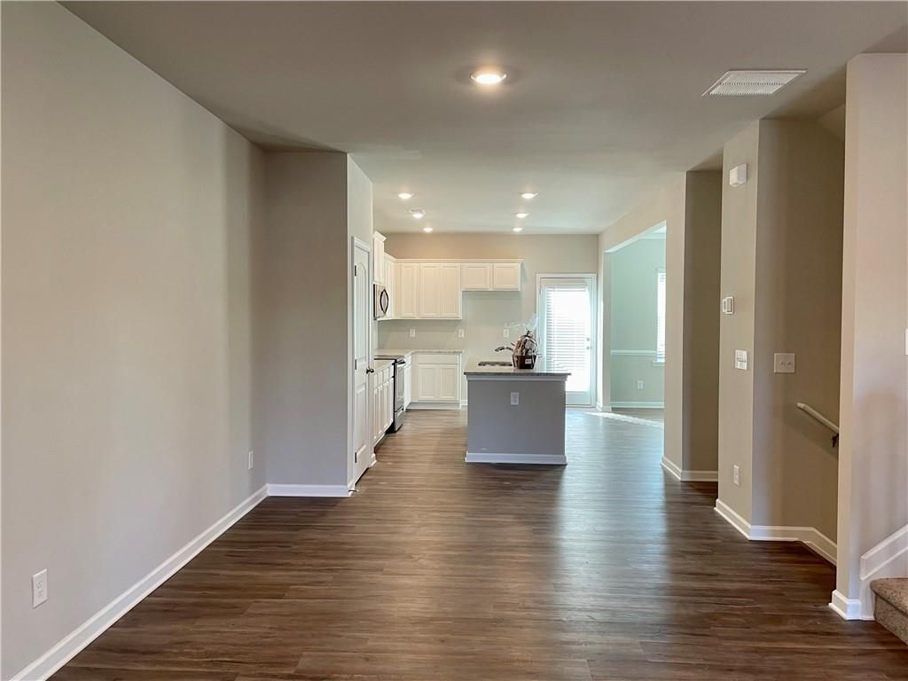 Building Photo - 511 Ruths Dr