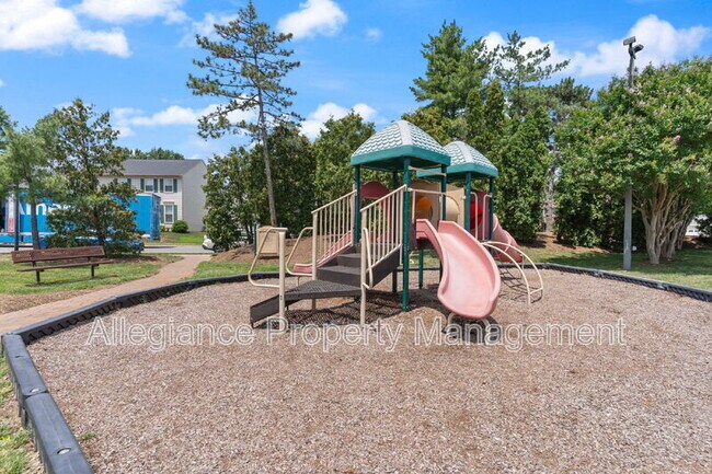 Building Photo - 8073 Morning Meadow Ct