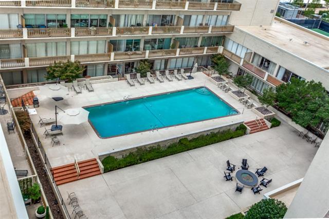 Building Photo - 6211 W Northwest Hwy