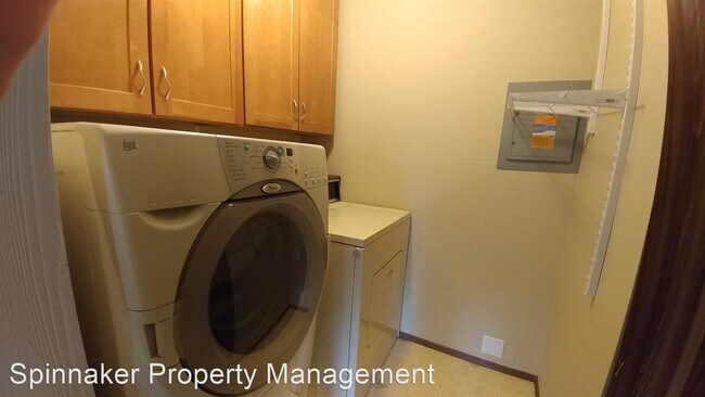 Building Photo - 2 br, 1.5 bath House - 7306 N Skyview Plac...