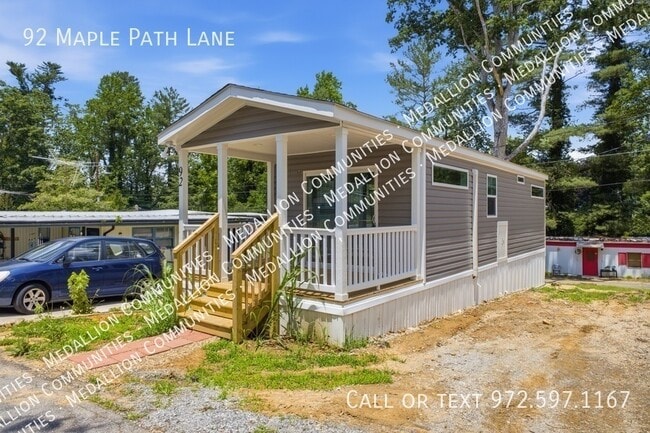 Building Photo - 92 Maple Path Ln