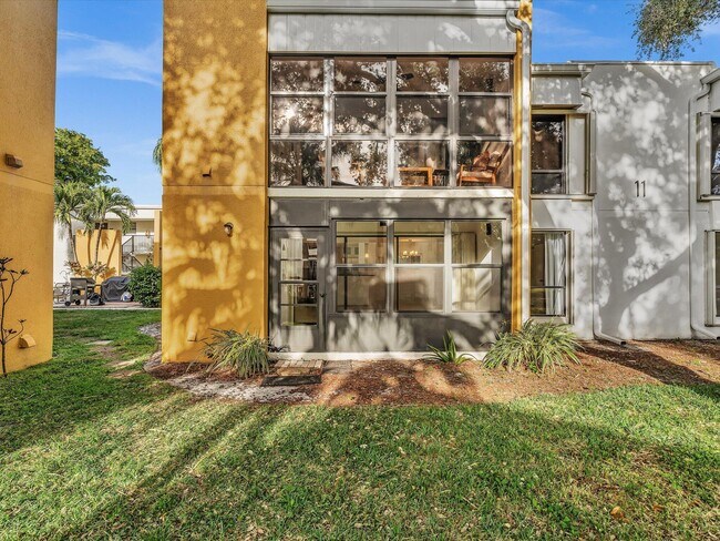 Building Photo - 524 Osprey Dr