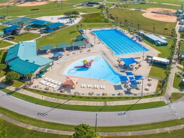 Building Photo - 161 Escanaba Ave