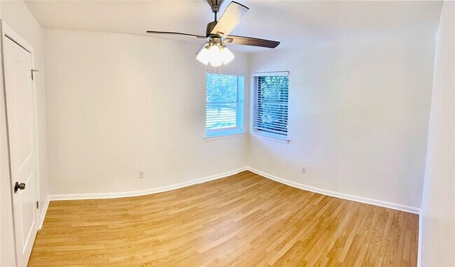 Building Photo - 3603 Murworth Dr
