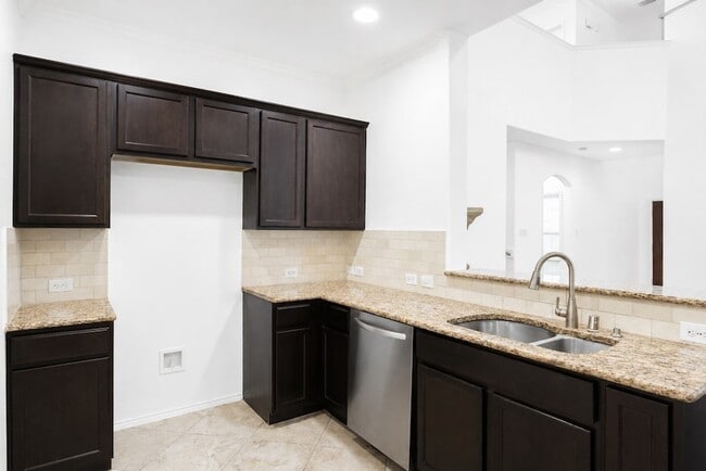 Building Photo - 9113 Holliday Ln