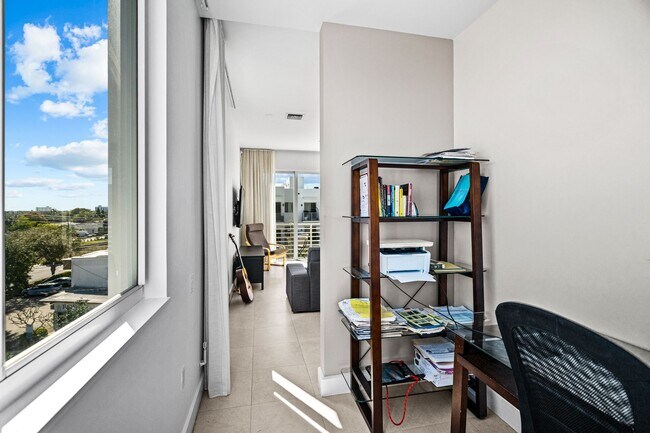 Building Photo - Monthly rental for Season , ( min 4 months)