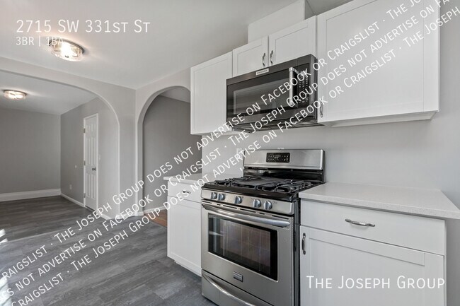 Building Photo - 2715 SW 331st St