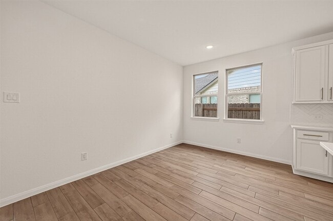 Building Photo - 7327 Blue Gentiana Ln