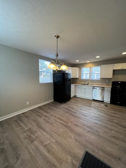 Building Photo - 1245 S 17th St