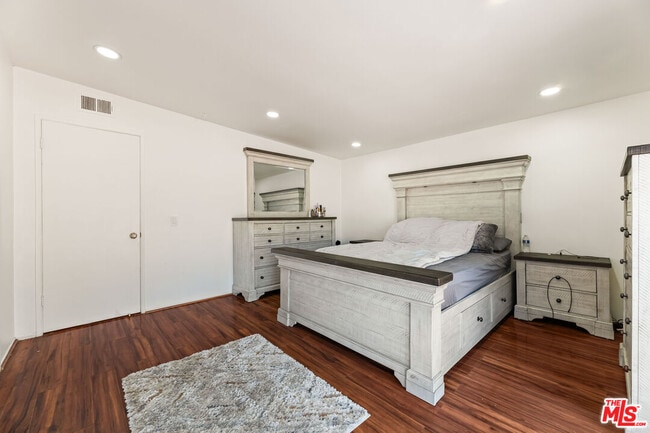 Building Photo - 20233 Eddington Dr