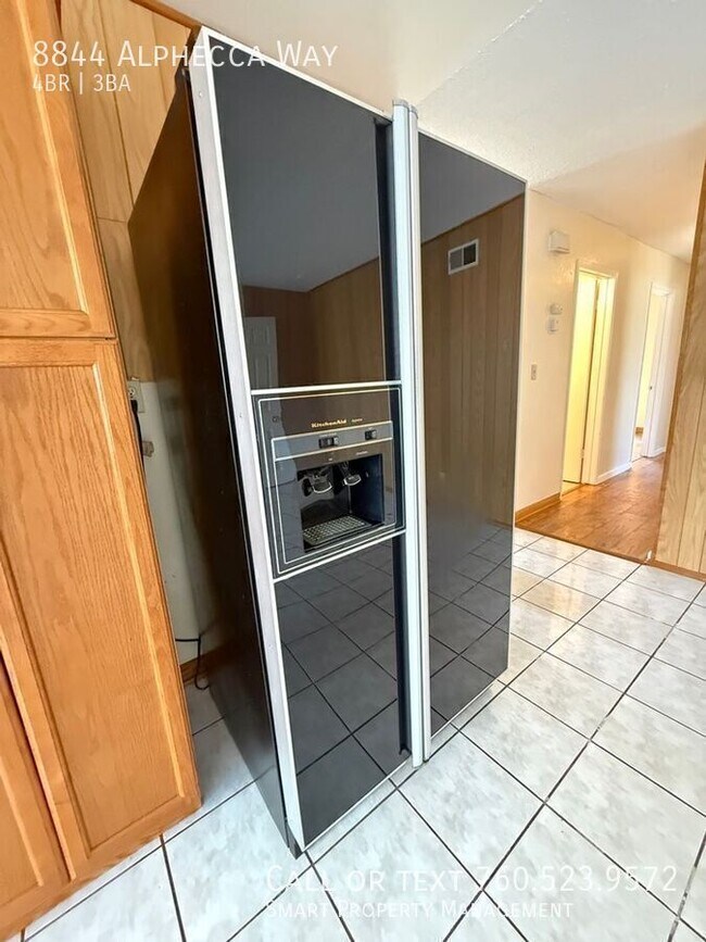 Building Photo - 8844 Alphecca Way