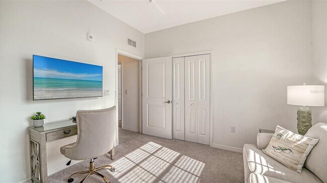 Building Photo - 12180 Wellen Golf St