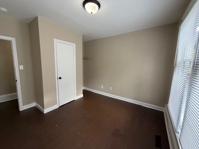 Building Photo - 1408 Harding St