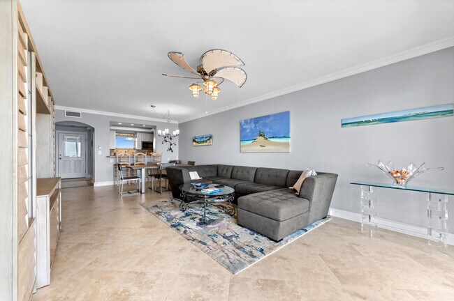 Building Photo - 2921 S Ocean Blvd