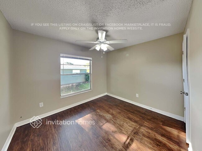 Building Photo - 348 48th St W