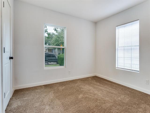 Building Photo - 3917 Valentine St