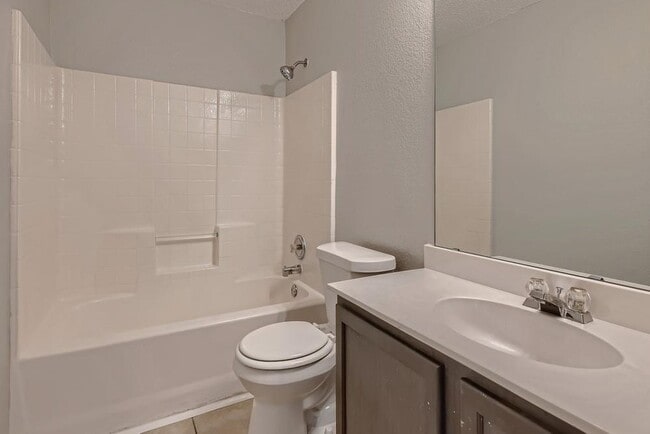 Building Photo - 1021 Bainbridge Ln