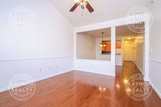 Building Photo - 508 S Person St