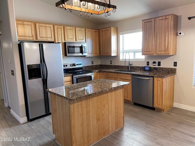 Building Photo - 8373 S Egyptian Dr