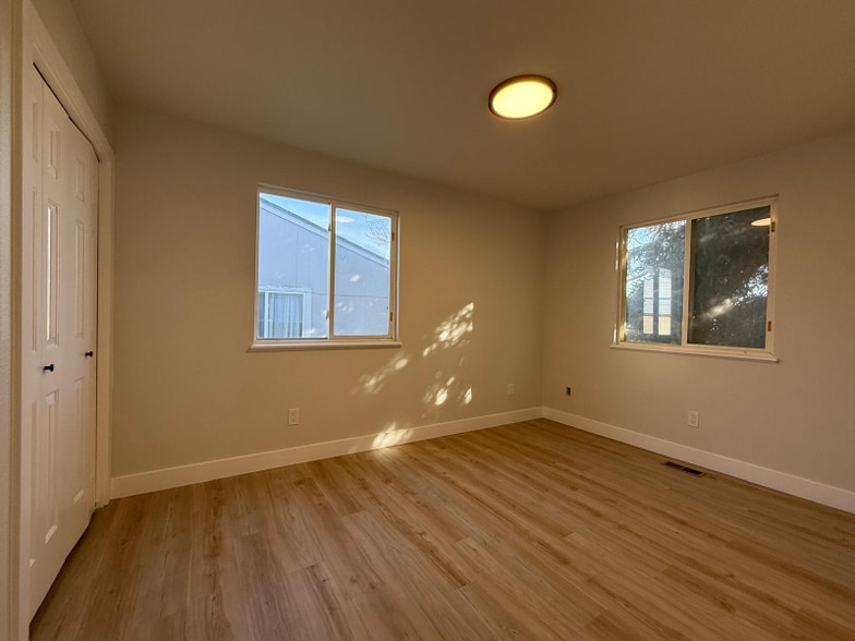 Building Photo - 5531 W Louisiana Ave