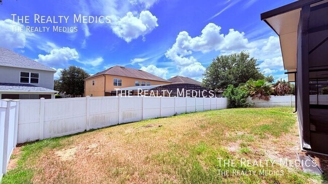 Building Photo - 4067 Knott Dr