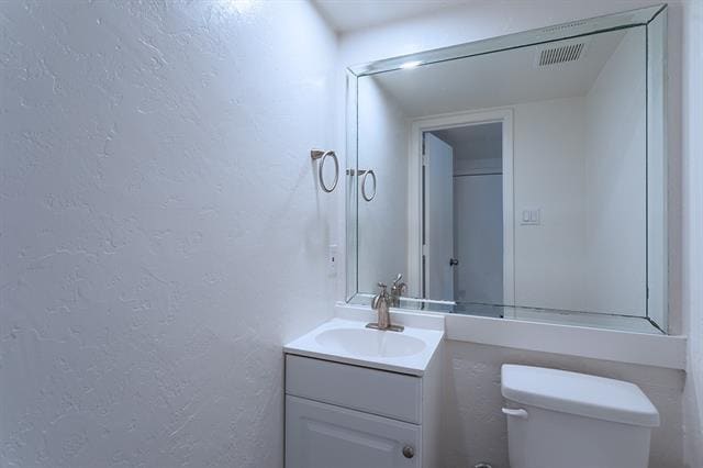 Building Photo - 7450 Holly Hill Dr