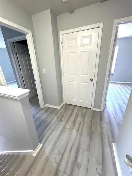 Building Photo - 4714 Chatterton Way
