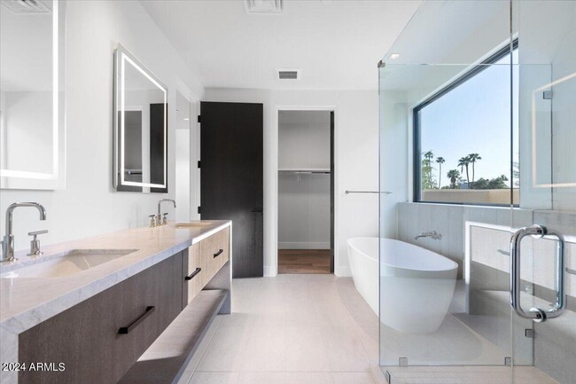 Building Photo - 6311 E Phoenician Blvd