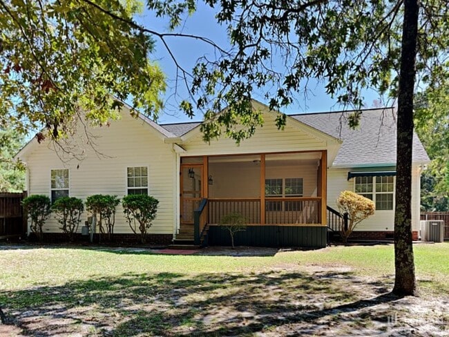 Building Photo - 33 Elmwood Blvd