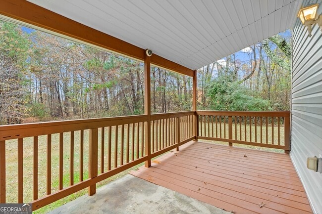 Building Photo - 235 Jenkins Rd