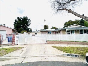 Building Photo - 11598 Cranston Ave