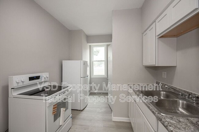 Building Photo - 9911 Olivet Ave