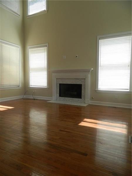 Building Photo - 4780 Summerset Ln