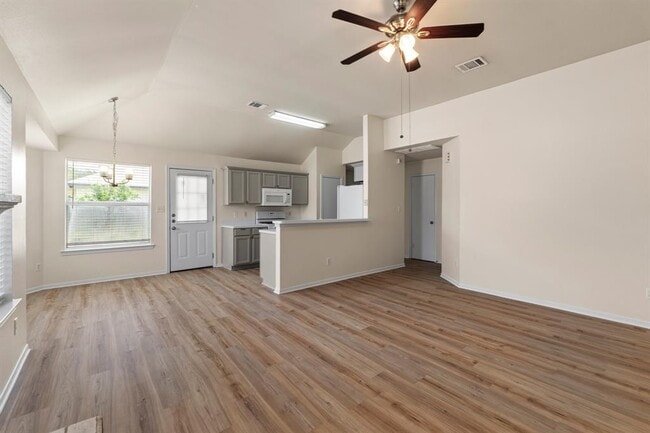 Building Photo - 1501 Catherine Ct