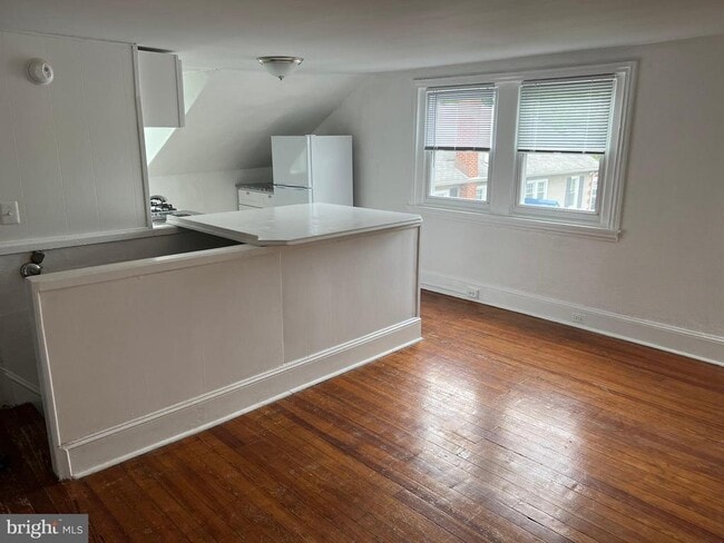 Building Photo - 703 Bethlehem Pike