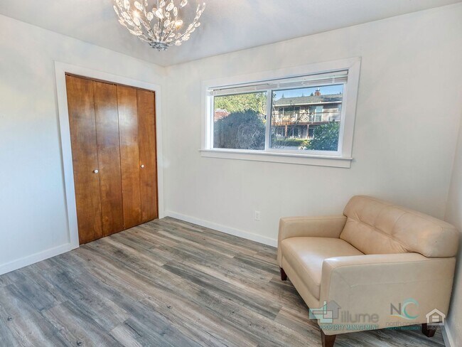 Building Photo - PRICE REDUCTION - Spacious Single Family Home in Seaside!!!