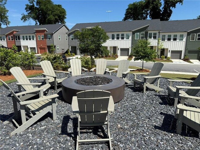 Building Photo - 1682 Hannah Ter NW