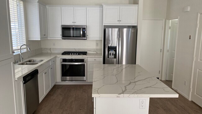 Building Photo - 201 Bay Laurel Ct