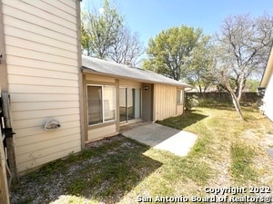 Building Photo - 5555 Kissing Oak St