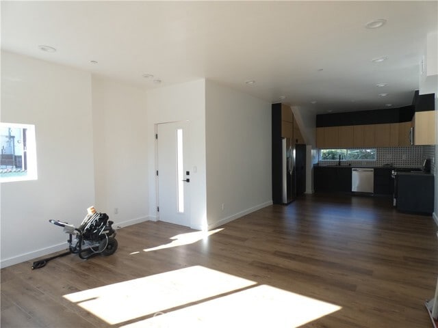 Building Photo - 6034 Craner Ave
