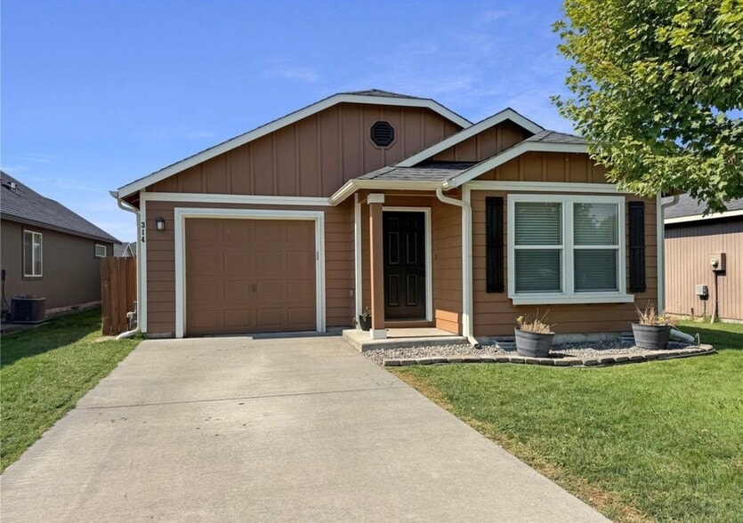 Front house - 314 SW Homestead Ave