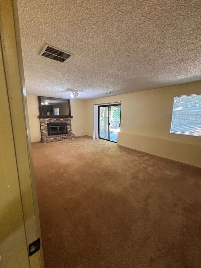 Building Photo - South Cove Commons Gem – Private Beach Access!