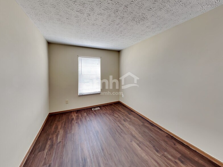 Building Photo - 3862 Liriope St