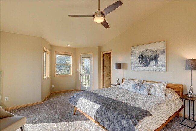 Building Photo - 136 Gail Ln